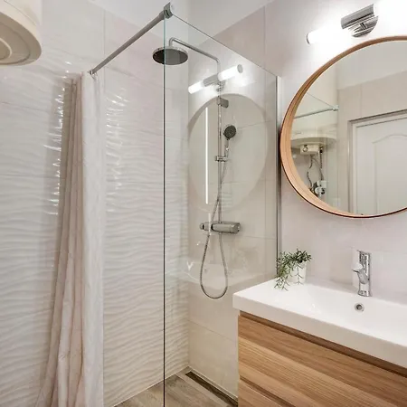 Comfy - Large In The Center Appartamento Budapest