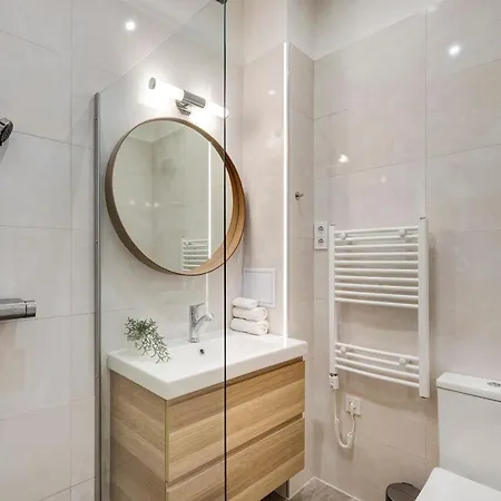 Appartamento Comfy - Large In The Center